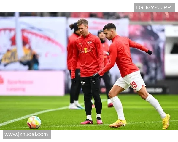 莱红牛与奥格斯堡上半场比分揭晓精彩瞬间回顾与分析 莱红牛与奥格斯堡上半场比分揭晓精彩瞬间回顾与分析